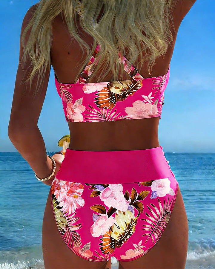 Bikini con estampado floral contrastante y abertura