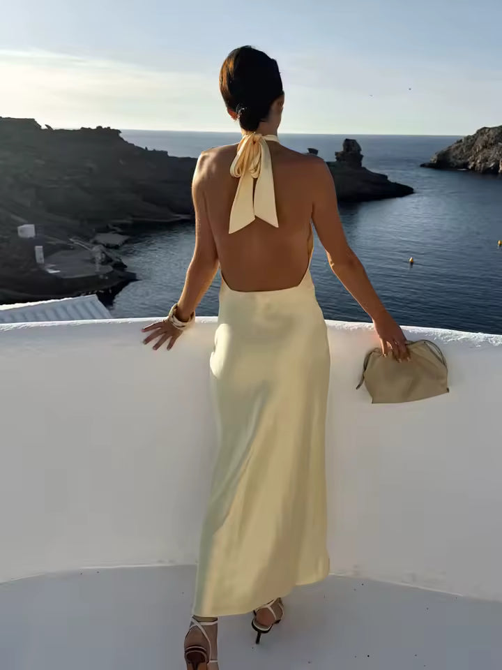 Vestido de Satén con Espalda Descubierta