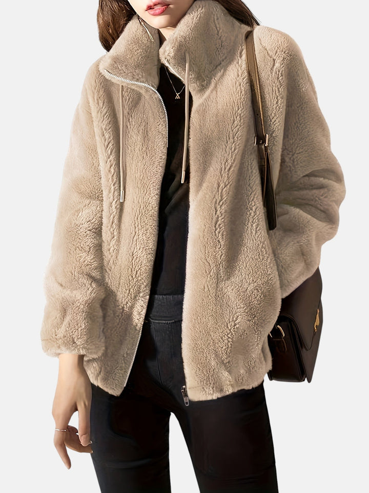 Alya – Chaqueta de pelo suave con cremallera