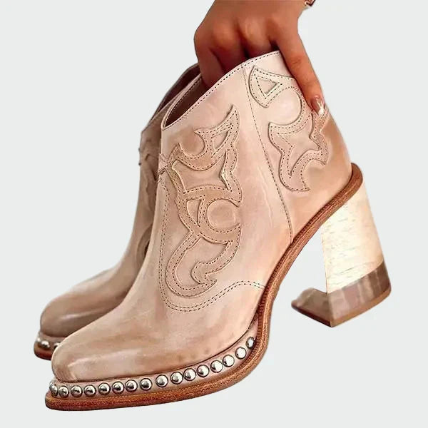 Irene - Botas De Cuero Bordadas Con Bordados Distintivos
