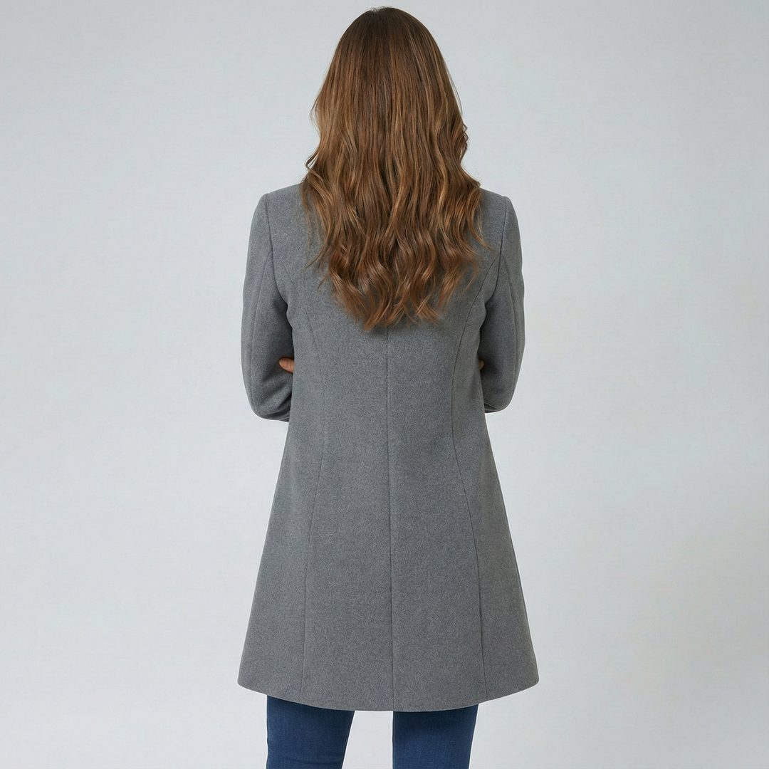 Ema – Elegancia minimalista en cada detalle