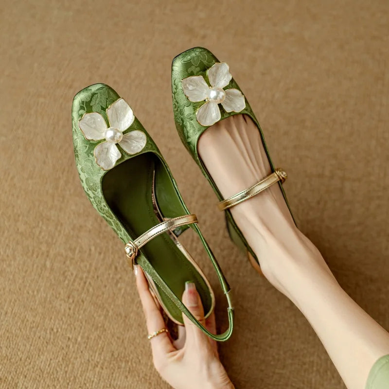 Mathilde – Zapatos elegantes para mujeres con detalle floral