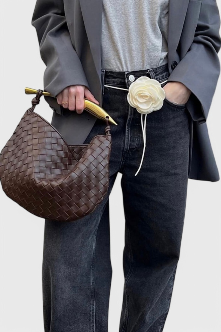 Paola - Bolso Woven con Asa Dorada