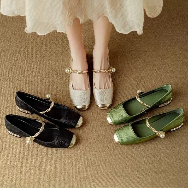Frieda – Zapatos de tiras clásicos con un look elegante