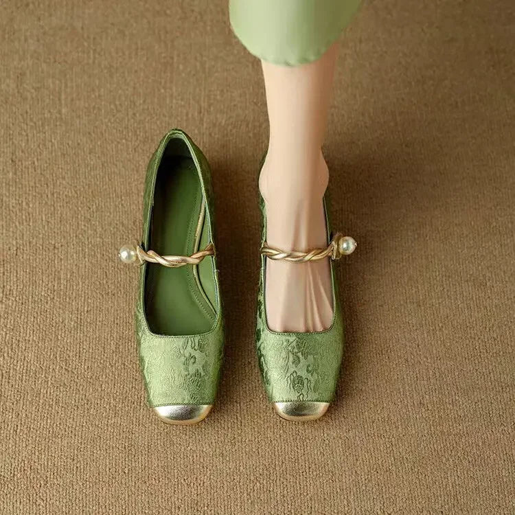Frieda – Zapatos de tiras clásicos con un look elegante