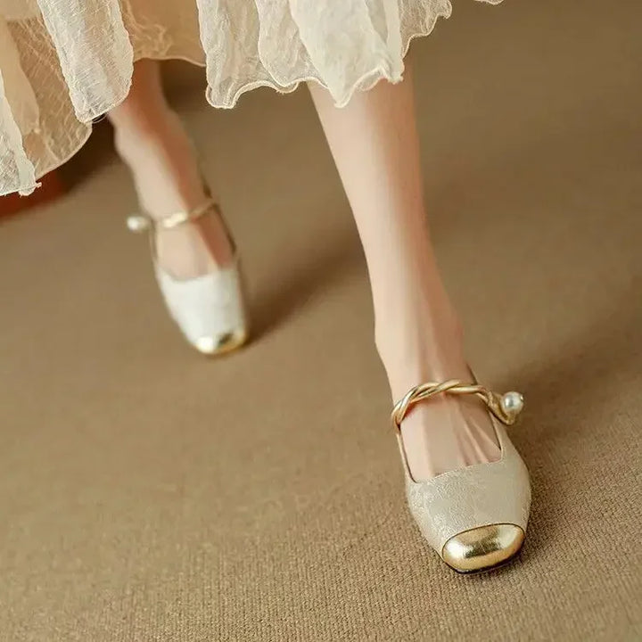 Frieda – Zapatos de tiras clásicos con un look elegante